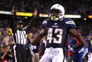 SAN DIEGO - DECEMBER 28:  Runningback Darren Sproles #43 of the San Diego Chargers celebrates after scoring a 13 yard touchdown reception against the Denver Broncos during the third quarter of the NFL game at Qualcomm Stadium on December 28, 2008 in San D