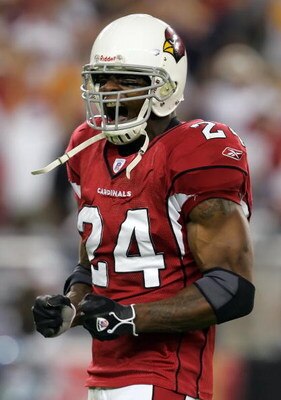 GLENDALE, AZ - OCTOBER 16:  Safety Adrian Wilson #24 of the Arizona Cardinals reacts after a play against the Chicago Bears on October 16, 2006 at University of Phoenix Stadium in Glendale, Arizona. The Bears won 24-23.  (Photo by Lisa Blumenfeld/Getty Im