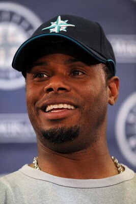 PEORIA, AZ - FEBRUARY 21:  Ken Griffey Jr. speaks with the media regarding his return to the Seattle Mariners during a press conference on February 21, 2009 in Peoria, Arizona.  (Photo by Ronald Martinez/Getty Images)