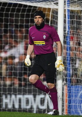 LONDON - FEBRUARY 25:  Gianluigi Buffon of Juventus looks on during the UEFA Champions League, Round of Last 16, First Leg match between Chelsea and Juventus at Stamford Bridge on February 25, 2009 in London, England.  (Photo by Phil Cole/Getty Images)