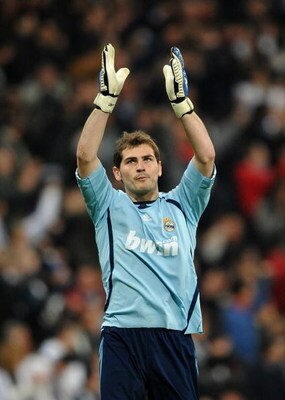 MADRID, SPAIN - FEBRUARY 21:  Iker Casillas of Real Madrid celebrates during the La Liga match between Real Madrid and Betis at Santiago Bernabeu stadium on February 21, 2009 in Madrid, Spain.  (Photo by Jasper Juinen/Getty Images)