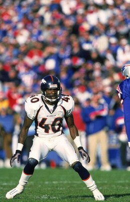 24 Oct 1999: Dale Carter #40 of the Denver Broncos moves on the field during a game against the New England Patriots at the Foxboro Stadium in Foxboro, Massachusetts. The Patriots defeated the Broncos 24-23. Mandatory Credit: Harry How  /Allsport