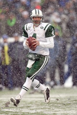 SEATTLE - DECEMBER 21:  Quarterback Brett Favre #4 of the New York Jets drops back to pass the ball during the game against the Seattle Seahawks on December 21, 2008 at Qwest Field in Seattle, Washington. The Seahawks defeated the Jets 13-3. (Photo by Ott