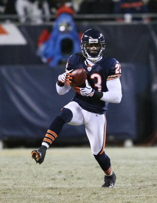 CHICAGO - DECEMBER 22: Devin Hester #23 of the Chicago Bears returns a punt against the Green Bay Packers on December 22, 2008 at Soldier Field in Chicago, Illinois. The Bears defeated the Packers 20-17. (Photo by Jonathan Daniel/Getty Images)