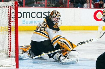 PHILADELPHIA - FEBRUARY 04:  Tim Thomas #30 of the Boston Bruins skates against the Philadelphia Flyers on February 4, 2009 at Wachovia Center in Philadelphia, Pennsylvania.The Bruins defeated the Flyers 3-1.  (Photo by Jim McIsaac/Getty Images)