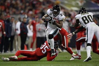HOUSTON - DECEMBER 01:  Running back Fred Taylor #28 of the Jacksonville Jaguars during play against the Houston Texans at Reliant Stadium on December 1, 2008 in Houston, Texas.  (Photo by Ronald Martinez/Getty Images)