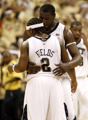 PITTSBURGH - MARCH 07: DeJuan Blair #45 of the Pittsburgh Panthers congratulates Levance Fields #2 after a basket against the Connecticut Huskies on March 7, 2009 at the Petersen Events Center in Pittsburgh, Pennsylvania. Pittsburgh won the game 70-60. (P