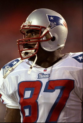 6 Oct 1997:  A close up of Ben Coates #87 of the New England Patriots during a game against the Denver Broncos at the Mile High Stadium in Denver, Colorado. The Broncos defeated the Patriots 34-13. Mandatory Credit: Brian Bahr  /Allsport