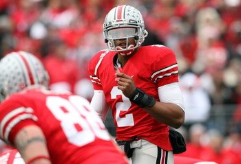 COLUMBUS, OH - NOVEMBER 22:  Terrelle Pryor #2 of the Ohio State Buckeyes gives instructions to his team during the Big Ten Conference game against the Michigan Wolverines at Ohio Stadium on November 22, 2008 in Columbus, Ohio. Ohio State won 42-7.  (Phot
