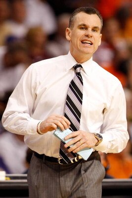 TAMPA, FL - MARCH 13:  Head coach Billy Donovan of the Florida Gators calls a play during the game against the Auburn Tigers during the quaterfinal round of the SEC Men's Basketball Tournament on March 13, 2009 at The St. Pete Times Forum in Tampa, Florid