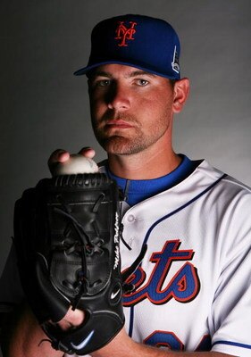 PORT SAINT LUCIE, FL - FEBRUARY 23:  Mike Pelfrey #34 of the New York Mets poses during photo day at Tradition Field on February 23, 2009 in Port Saint Lucie, Florida.  (Photo by Doug Benc/Getty Images)