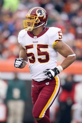 CINCINNATI - DECEMBER 14:  Jason Taylor #55 of the Washington Redskins jogs on the field during the NFL game against the Cincinnati Bengals at Paul Brown Stadium December 14, 2008 in Cincinnati, Ohio. (Photo by Andy Lyons/Getty Images)