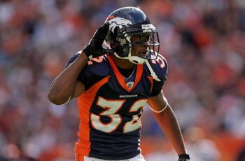 DENVER - OCTOBER 05:  Cornerback Dre Bly #32 of the Denver Broncos encourages the crowd against the Tampa Bay Buccaneers during NFL action on October 5, 2008 in Denver, Colorado. The Broncos defeated the Buccaneers 16-13.  (Photo by Doug Pensinger/Getty I