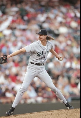 19 Jun 1997:  Pitcher Randy Johnson of the Seattle Mariners winds up to throw a pitch during the Mariners 2-1 win over the Texas Rangers at the Ball Park in Arlington in Arlington, Texas. Mandatory Credit: Stephen Dunn  /Allsport