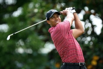 ORLANDO, FL - MARCH 29:  Tiger Woods watches his tee shot on the second hole during the final round of the Arnold Palmer Invitational at the Bay Hill Club & Lodge on March 29, 2009 in Orlando, Florida.  (Photo by David Cannon/Getty Images)