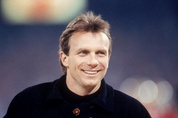 SAN FRANCISCO - DECEMBER 23: Not dressed for the game, quarterback Joe Montana of the San Francisco 49ers, looks on during a game against the Chicago Bears at Candlestick Park on December 24, 1991 in San Francisco, California. The 49ers won 52-14. (Pho