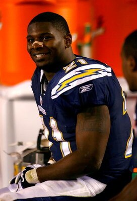 SAN DIEGO - DECEMBER 28:  Runningback LaDainian Tomlinson #21 of the San Diego Chargers smiles on the bench during the fourth quarter of the NFL game against the Denver Broncos at Qualcomm Stadium on December 28, 2008 in San Diego, California.  The Charge