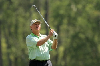 AUGUSTA, GA - APRIL 09: Jack Nicklaus watches his shot during the third day of practice prior to the start of the 2008 Masters Tournament at Augusta National Golf Club on April 9, 2008 in Augusta, Georgia. (Photo by Harry How/Getty Images)