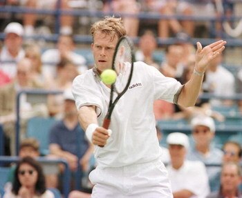 1 Sept 1996:  Stefan Edberg returns to Paul Haarhuis during their match at the US Open in Flushing Meadows, New York Mandatory Credit: Shaun Botterill/Allsport