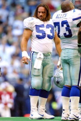 28 Oct 2001 : Mark Stepnoski of the Dallas Cowboys during the game against the Arizona Cardinals at Texas Stadium in Irving, Texas. The Dallas Cowboys won 17-3. DIGITAL IMAGE. Mandatory Credit: Ronald Martinez/Allsport