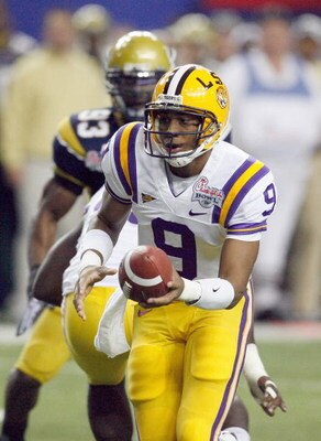 ATLANTA - DECEMBER 31:  Jordan Jefferson #9 of the LSU Tigers moves to hand off the ball during the Chick-fil-A Bowl against the Georgia Tech Yellow Jackets on December 31, 2008 at the Georgia Dome in Atlanta, Georgia. (Photo by Kevin C. Cox/Getty Images)