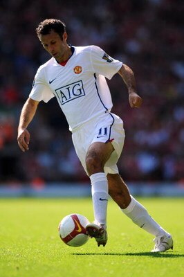 LIVERPOOL, UNITED KINGDOM - SEPTEMBER 13: Ryan Giggs of Manchester United in action during Barclays Premier League match between Liverpool and Manchester United at Anfield on September 13, 2008 in Liverpool, England. (Photo by Shaun Botterill/Getty Imag