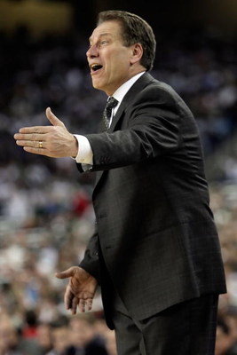 DETROIT - APRIL 06: Head coach Tom Izzo of the Michigan State Spartans reacts as he coaches against the North Carolina Tar Heels during the 2009 NCAA Division I Men's Basketball National Championship game at Ford Field on April 6, 2009 in Detroit, Michig