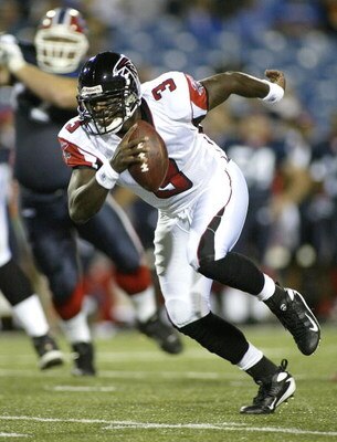 ORCHARD PARK , NY - AUGUST 17:  DJ Shockley #3 of the Atlanta Falcons runs against the Buffalo Bills on August 17, 2007 at Ralph Wilson Stadium in Orchard Park, New York.  (Photo by Rick Stewart/Getty Images)