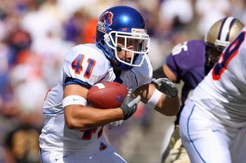 SEATTLE - SEPTEMBER 8:  Ian Johnson #41 of the Boise State Broncos carries the ball during the game against the Washington Huskies at Husky Stadium on September 8, 2007 in Seattle, Washington. Washington won 24-10. (Photo by Otto Greule Jr/Getty Images)