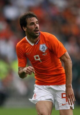 EINDHOVEN, NETHERLANDS - MAY 29:  Ruud van Nistelrooy of Holland in action during the International friendly match between Holland and Denmark at the Phillips Stadium on May 29, 2008 in Eindhoven, Netherlands.  (Photo by Clive Brunskill/Getty Images)