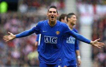 SUNDERLAND, UNITED KINGDOM - APRIL 11:  Federico Macheda of Manchester United celebrates scoring his team's second goal during the Barclays Premier League match between Sunderland and Manchester United at The Stadium of Light on April 11, 2009 in Sunderla
