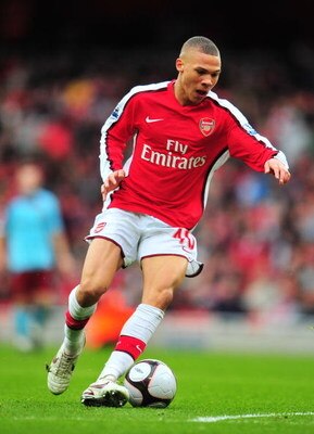 LONDON - MARCH 08:  Kieran Gibbs of Arsenal during the the FA Cup Sponsored by E.on 5th round match between Arsenal and Burnley at Emirates Stadium on March 8, 2009 in London, England.  (Photo by Mike Hewitt/Getty Images)