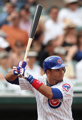 MESA, AZ - MARCH 03: Aramis Ramirez #16 of the Chicago Cubs bats against the Oakland Athletics during the spring training game at HoHoKam Park on March 3, 2009 in Mesa, Arizona. The Cubs defeated the A's 6-4. (Photo by Christian Petersen/Getty Images)