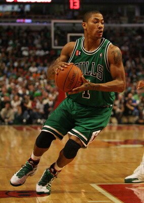 CHICAGO - MARCH 17: Derrick Rose #1 of the Chicago Bulls  drives against the Boston Celtics on March 17, 2009 at the United Center in Chicago, Illinois. The Bulls defeated the Celtics 127-121. NOTE TO USER: User expressly acknowledges and agreees that, by