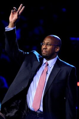 PHOENIX - FEBRUARY 15:  Head coach Mike Brown of the Eastern Conference waves to the crowd during intorductions before the 58th NBA All-Star Game, part of 2009 NBA All-Star Weekend at US Airways Center on February 15, 2009 in Phoenix, Arizona.  NOTE TO US