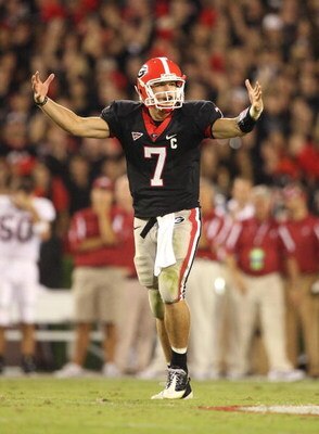 ATHENS, GA - SEPTEMBER 27:  Quarterback Matthew Stafford #7 of the Georgia Bulldogs tries to get his team to the line and call a play late in the game while taking on the Alabama Crimson Tide at Sanford Stadium on September 27, 2008 in Athens, Georgia. Al