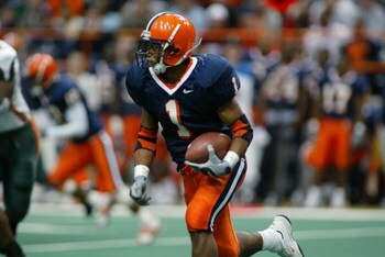 SYRACUSE, NY - NOVEMBER 30:  Running back Damien Rhodes #1 of Syracuse University runs for yards during the game against the University of Miami at the Carrier Dome on November 30, 2002 in Syracuse, New York. Miami won 49 to 7.   (Photo by Rick Stewart/Ge