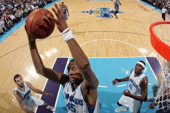 NEW ORLEANS - FEBRUARY 08:  Rasual Butler #45 of the New Orleans Hornets grabs a rebound against the Minnesota Timberwolves on February 8, 2009 in New Orleans, Louisiana.  NOTE TO USER: User expressly acknowledges and agrees that, by downloading and/or us