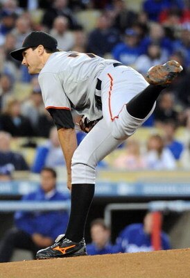 LOS ANGELES, CA - APRIL 16: Barry Zito #75 of the San Francisco Giants pitches against the Los Angeles Dodgers during the first inning at Dodger Stadium on April 16, 2009 in Los Angeles, California. (Photo by Harry How/Getty Images)