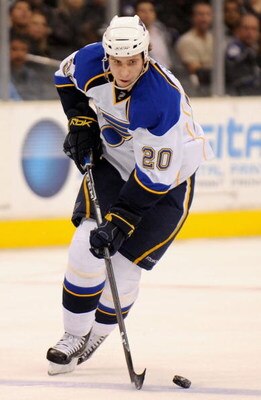 LOS ANGELES, CA - DECEMBER 11:  Alex Steen #20 of the St. Louis Blues skates against he Los Angeles Kings at the Staples Center on December 11, 2008 in Los Angeles, California.  (Photo by Harry How/Getty Images)