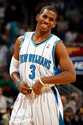 NEW ORLEANS - DECEMBER 20:  Chris Paul #3 of the New Orleans Hornets  smiles during the game against the Sacramento Kings on December 20, 2008 in New Orleans, Louisiana.   The Hornets defeated the Kings 99-90.   NOTE TO USER: User expressly acknowledges a