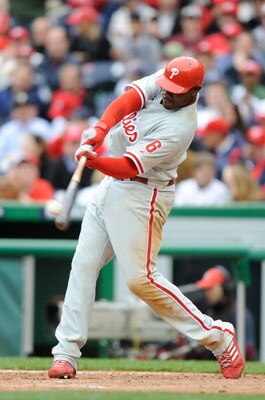 WASHINGTON - APRIL 13:  Ryan Howard #6 of the Philadelphia Phillies bats against the Washington Nationals at Nationals Park on April 13, 2009 in Washington, DC.  (Photo by Greg Fiume/Getty Images)