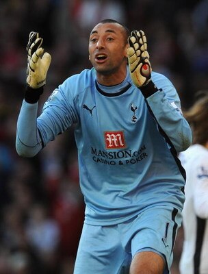 MANCHESTER, UNITED KINGDOM - APRIL 25:  Heurelho Gomes of Tottenham Hotspur protests after Manchester United were awarded a penalty during the Barclays Premier League match between Manchester United and Tottenham Hotspur at Old Trafford on April 25, 2009 