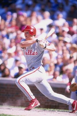 19 Jun 1998:  Scott Rolen #17 of the Philadelphia Phillies in action during a game against the Chicago Cubs at Wrigley Field in Chicago, Illinois. The Phillies defeated the Cubs 9-8. Mandatory Credit: David Seelig  /Allsport