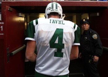 SAN FRANCISCO - DECEMBER 07:  Brett Favre #4 of the New York Jets  leaves the field after his game against the San Francisco 49ers during an NFL game on December 7, 2008 at Candlestick Park in San Francisco, California.  (Photo by Jed Jacobsohn/Getty Imag