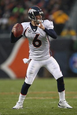 CHICAGO - NOVEMBER 25:  Jay Cutler #6 of the Denver Broncos fades back to pass during the NFL game against the Chicago Bears at Soldier Field on November 25, 2007 in Chicago, Illinois. (Photo by Jonathan Daniel/Getty Images)