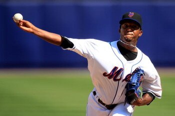 NEW YORK - SEPTEMBER 9:  Pedro Martinez #45 of the New York Mets pitches against the Houston Astros during their game at Shea Stadium September 9, 2007 in the Flushing neighborhood of the Queens borough of New York City.  (Photo by Travis Lindquist/Getty 