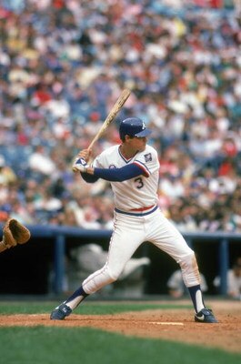 1985:  Dale Murphy #3 of the Atlanta Braves readies for the swing during a game in1985. Dale Murphy played for the Atlanta Braves from 1976-1990. (Photo by Scott Cunningham/Getty Images)