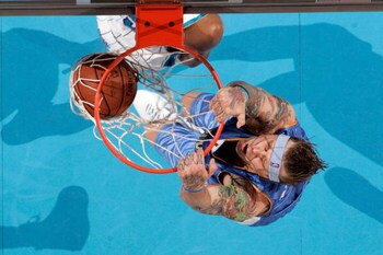 NEW ORLEANS - APRIL 27:  Chris Andersen #11 of the Denver Nuiggets dunks the ball against the New Orleans Hornets in Game Four of the Western Conference Quarterfinals during the 2009 NBA Playoffs at New Orleans Arena on April 27, 2009 in New Orleans, Loui