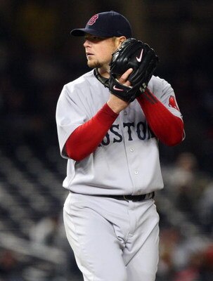 NEW YORK - MAY 04:  Jon Lester #31 of the Boston Red Sox deals a pitch against the New York Yankees on May 4, 2009 at Yankee Stadium in the Bronx borough of New York City.  (Photo by Jim McIsaac/Getty Images)